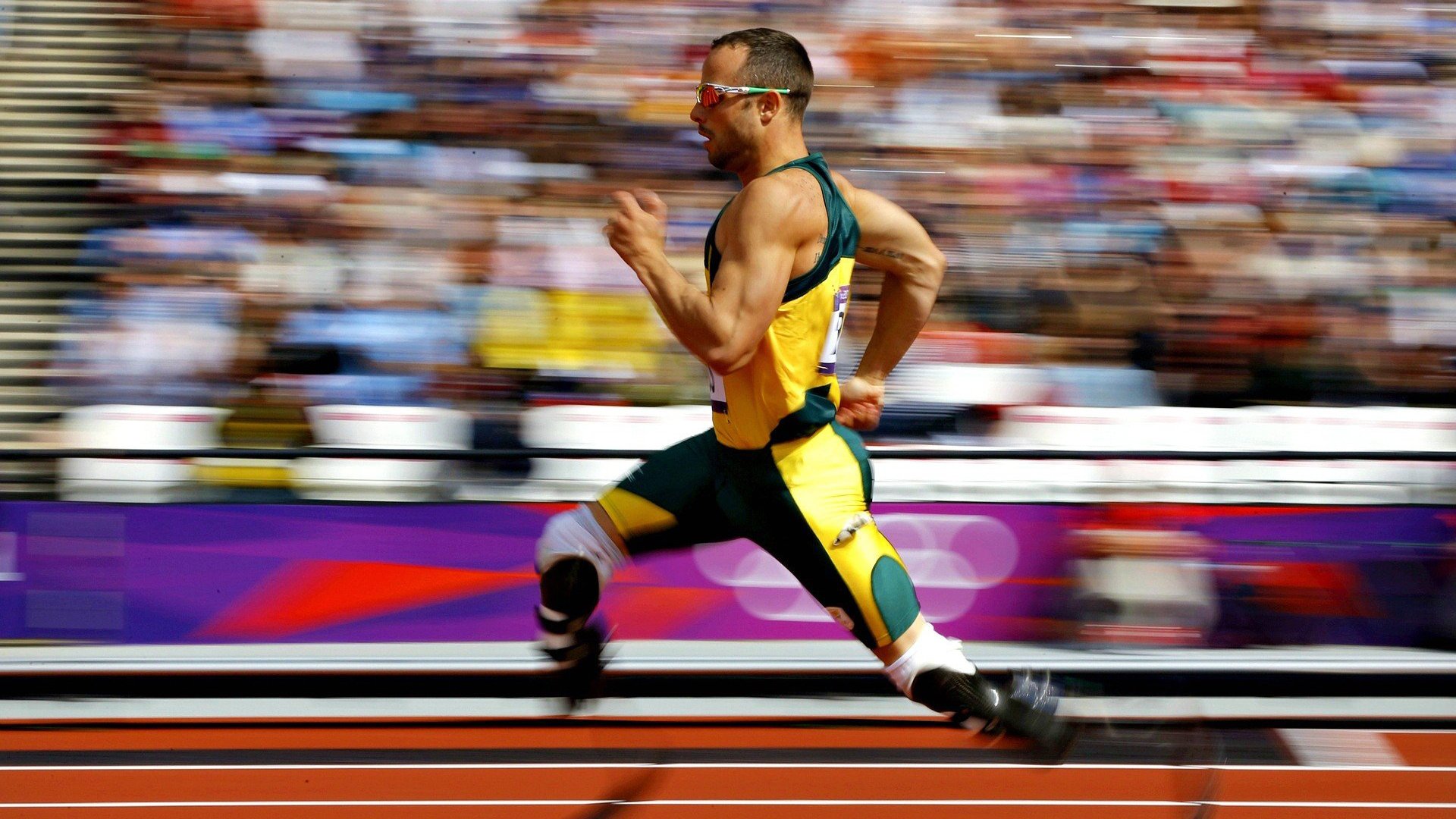 《CS_GO千人线下总决赛，巅峰对决火花四溅》，csgo巅峰在线人数